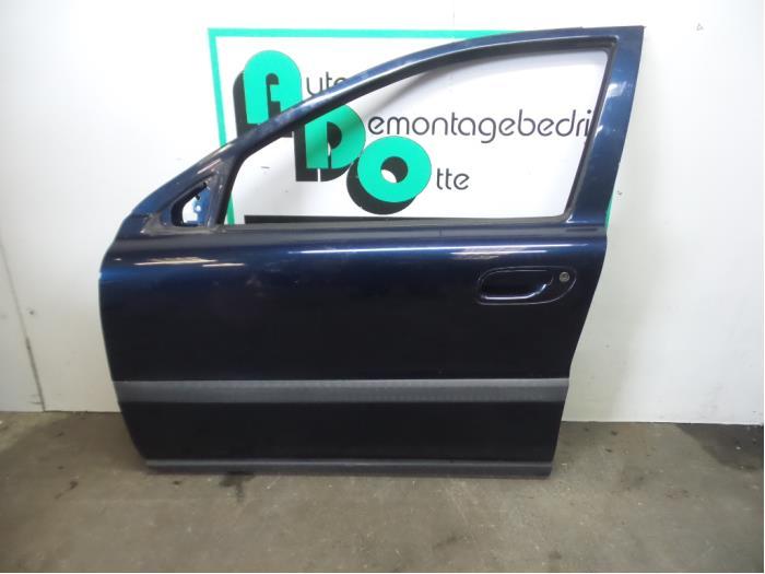 Portière 4portes avant gauche d'un Volvo V70 (417000), -, 3 mois de garantie, Porte, -