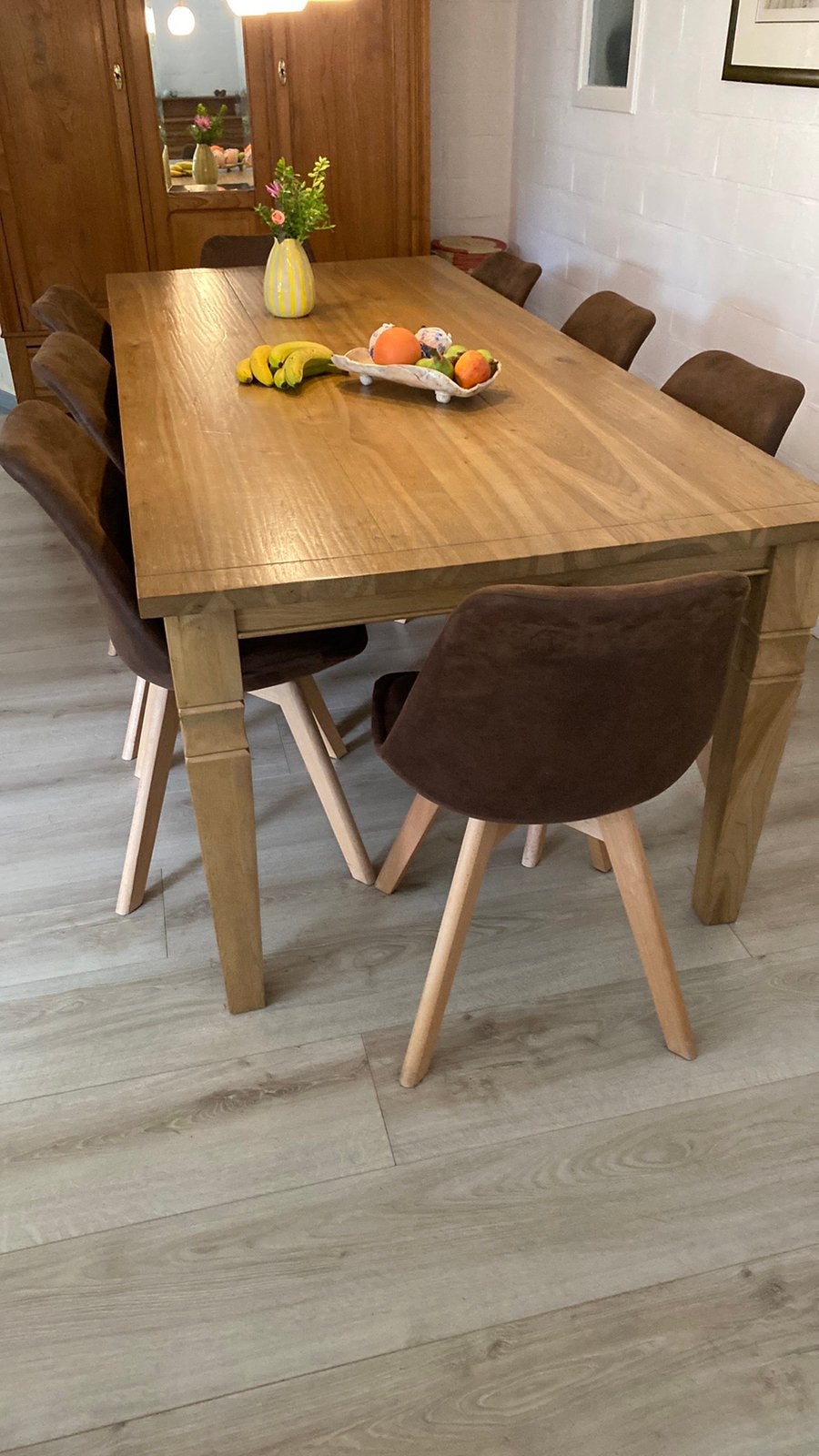 Mooie eiken tafel, Ophalen, Zo goed als nieuw, Eerder klassiek, 6 tot 8 stoelen