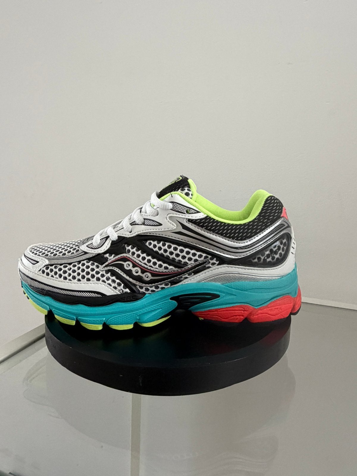 Saucony, Kleding | Heren, Schoenen, Blauw, Ophalen of Verzenden, Zo goed als nieuw, Sneakers