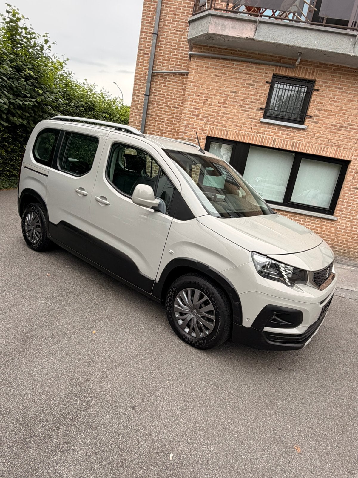 Peugeot rifter 2019 avec 130.000 km  1.2 puretech, Auto's, Peugeot, Particulier, Rifter, ABS, Adaptive Cruise Control, Airbags