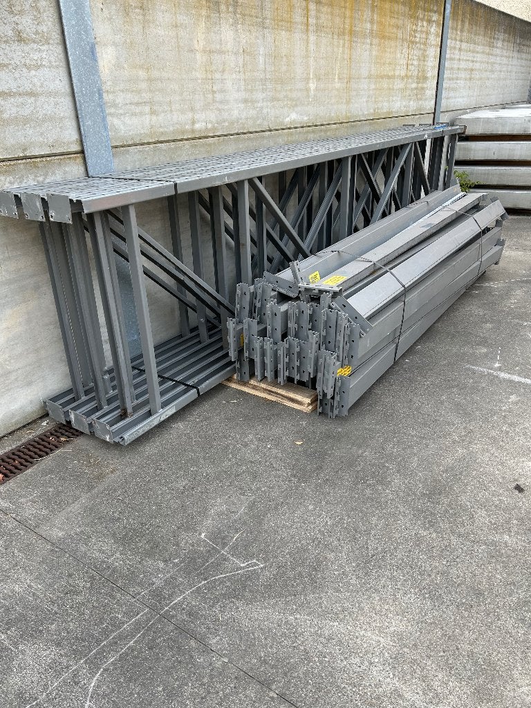 Palletstelling te koop, Ophalen