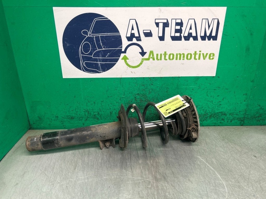 AMORTISSEUR OU ABSORBEUR DE CHOC AVANT DROIT 3 serie (F30), Utilisé, BMW, Petuelring 130
80809  München, DE, Bayerische Motoren Werke AG