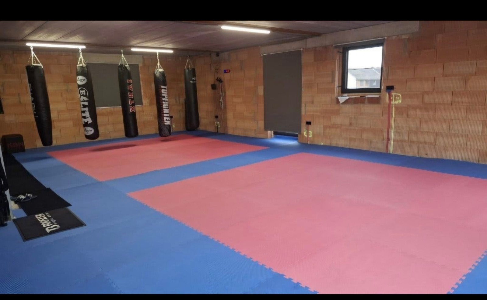 Sportzaal, trainingsruimte te huur, Ophalen