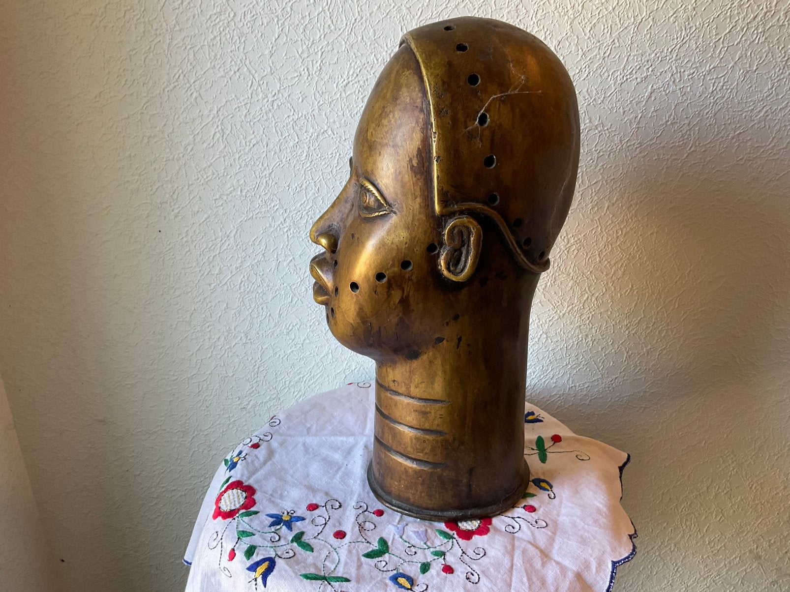 Prachtig decoratief bronzen hoofd af te halen in Limburg, Antiek en Kunst, Ophalen, Afrika, Handgemaakt, 36 cm