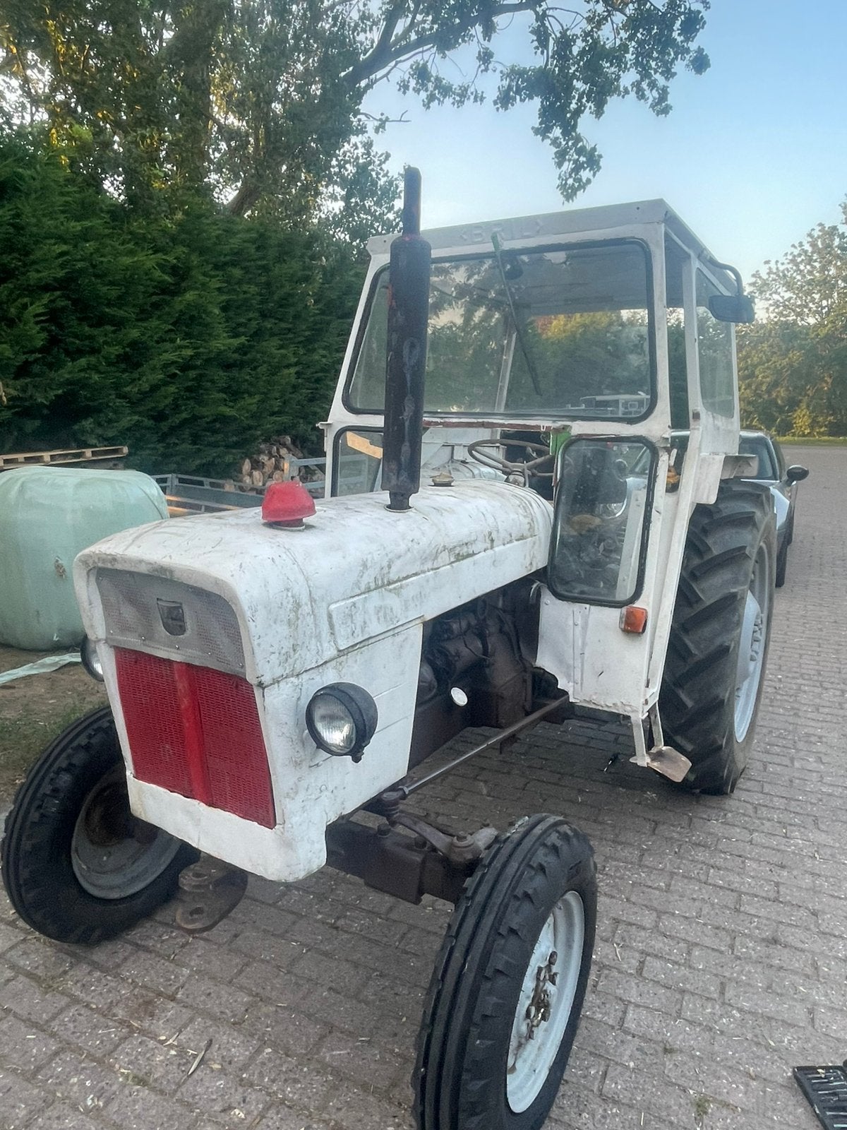 David brown 770, Zakelijke goederen, Ophalen