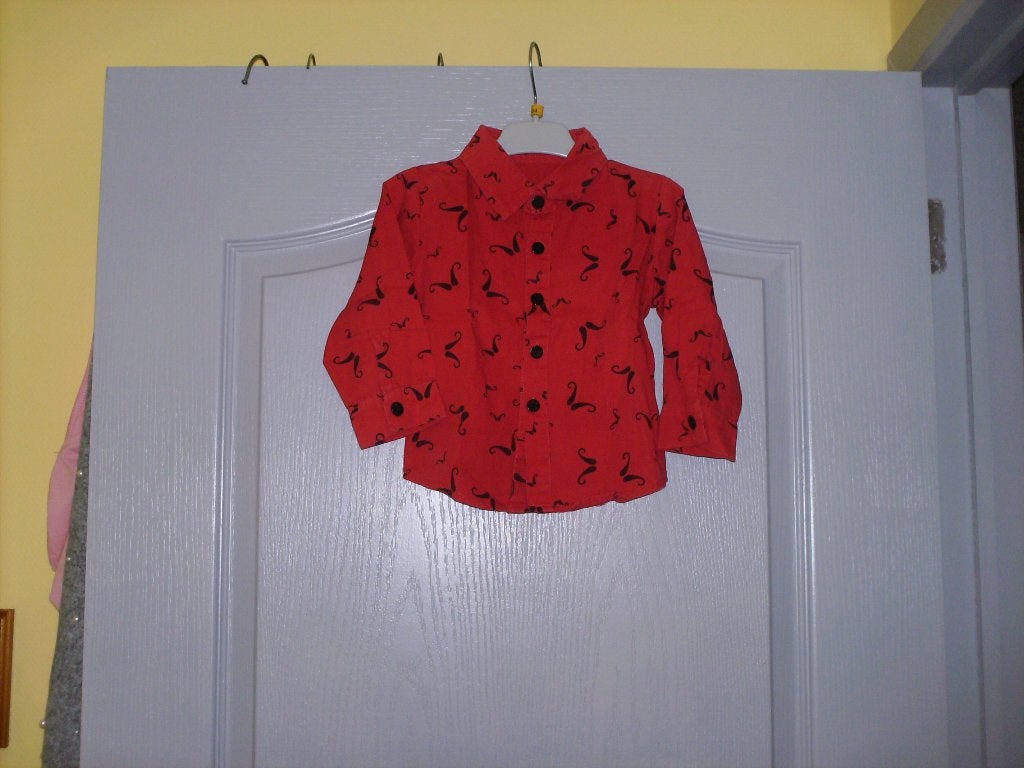 a vendre chemise enfant, Enlèvement ou Envoi, Comme neuf, Garçon, Chemise ou À manches longues