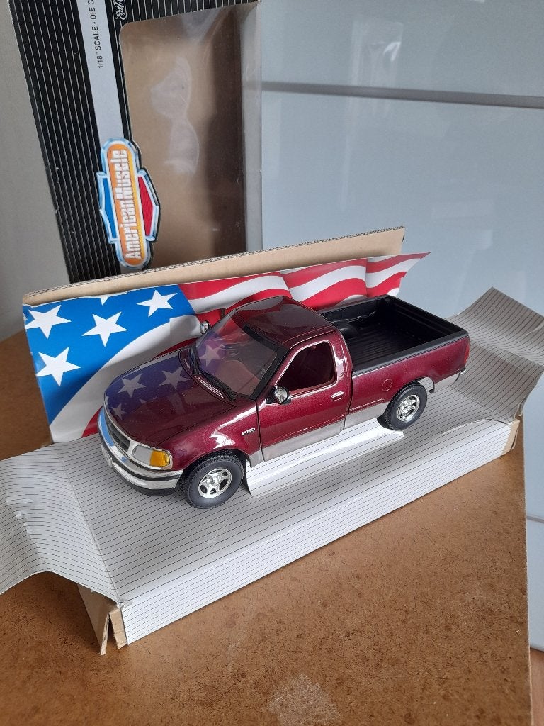 1/18 ERTL FORD F150XLT 1997, Verzenden, Zo goed als nieuw, Auto, ERTL