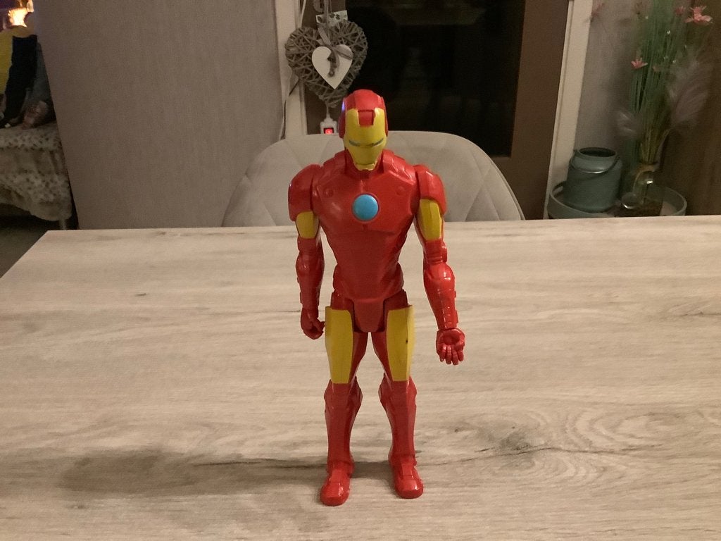 Personnage de Marvel Iron-Man (29 cm), Enfants & Bébés, Jouets | Figurines, Enlèvement ou Envoi, Utilisé