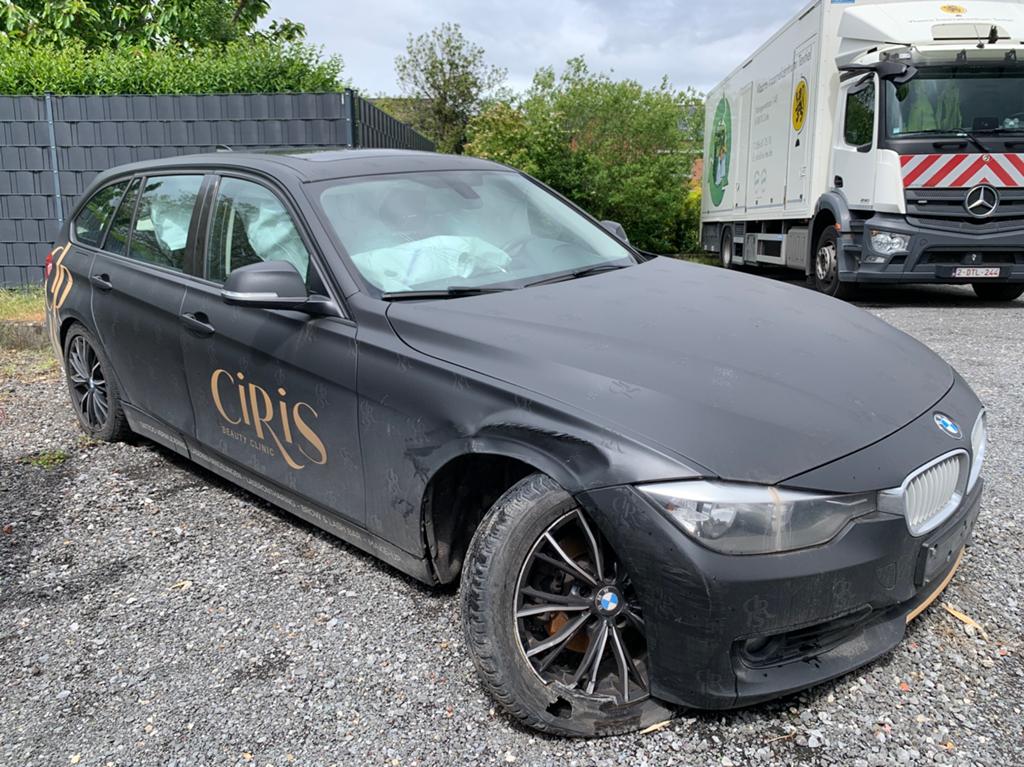 Bmw 318d automatique tout pièce disponible, Auto's, Automaat, Euro 5, Bedrijf, 5 deurs