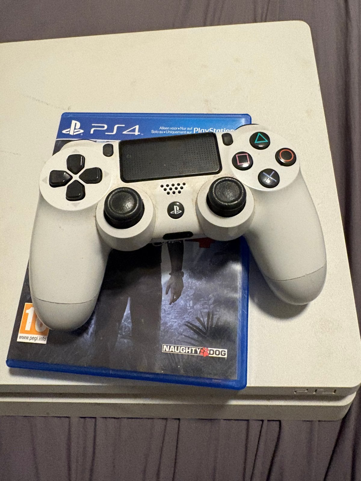 Playstation 4 slim, Games en Spelcomputers, Spelcomputers | Sony PlayStation 4, Ophalen of Verzenden, Zo goed als nieuw, Slim