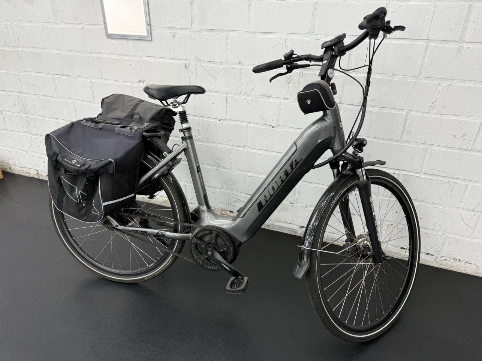 Norta 3040, Enlèvement, Comme neuf