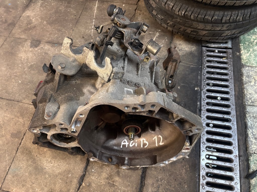BOITE A VITESSES OPEL AGILA B 1200 ESSENCE, Autos : Pièces & Accessoires, Transmission & Accessoires, Opel, Utilisé, Enlèvement