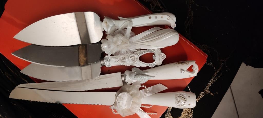 Couverts vintage pour gâteau mariage entre autre, Enlèvement