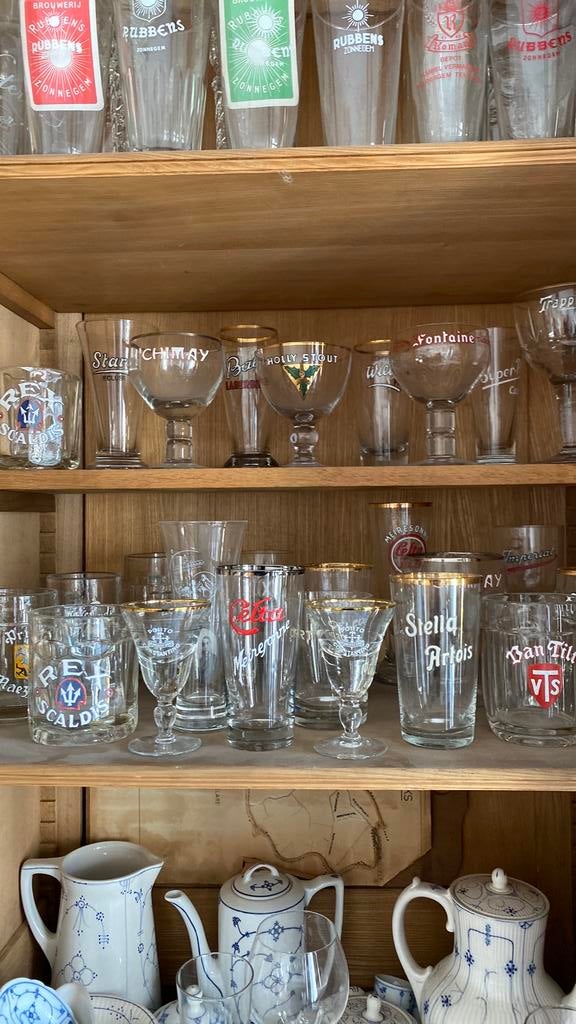 Emaille bierglazen, Ophalen