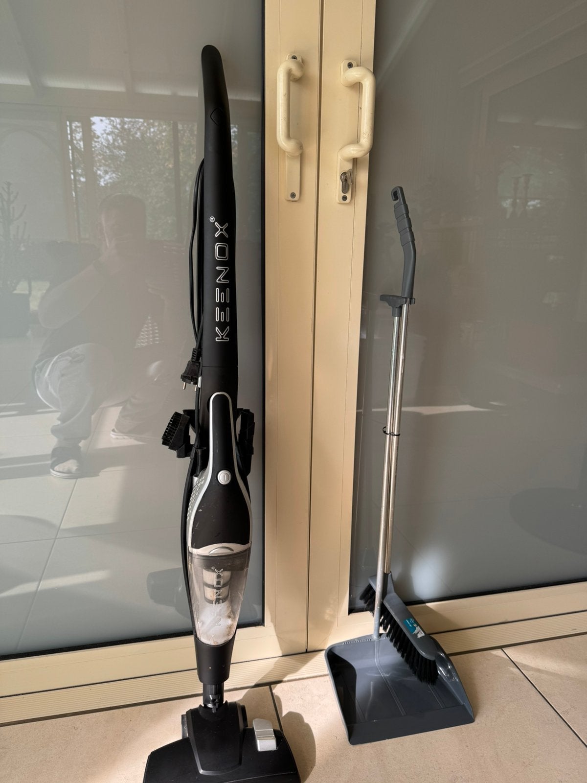 Steelstofzuiger/ kruimeldief met kabel 220v, Elektronische apparatuur, Stofzuigers, Ophalen, Zo goed als nieuw, Kruimeldief