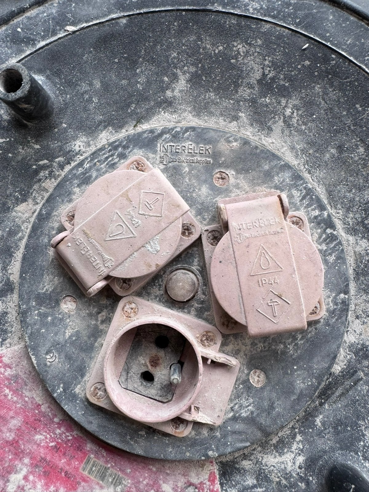 Kabelhaspel + verdeeldoos IP44 (Interelek), Doe-het-zelf en Bouw, Ophalen, Kabelhaspel