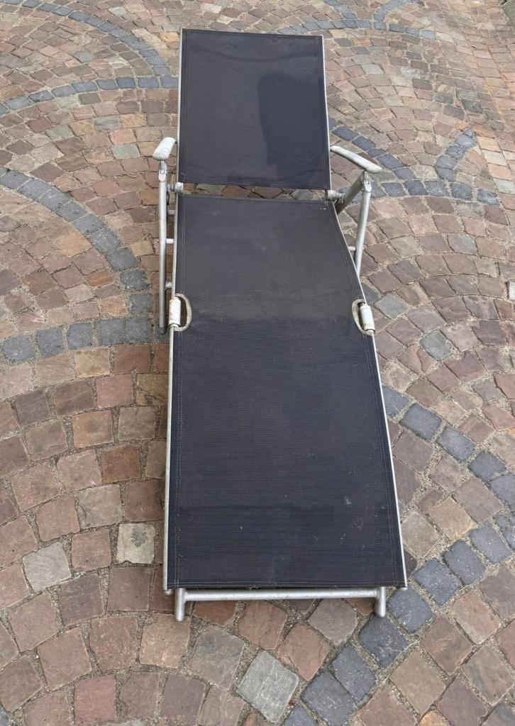 Prix 25 euro pour 1 Chaise longue  tre bonne état, Ophalen, Zo goed als nieuw