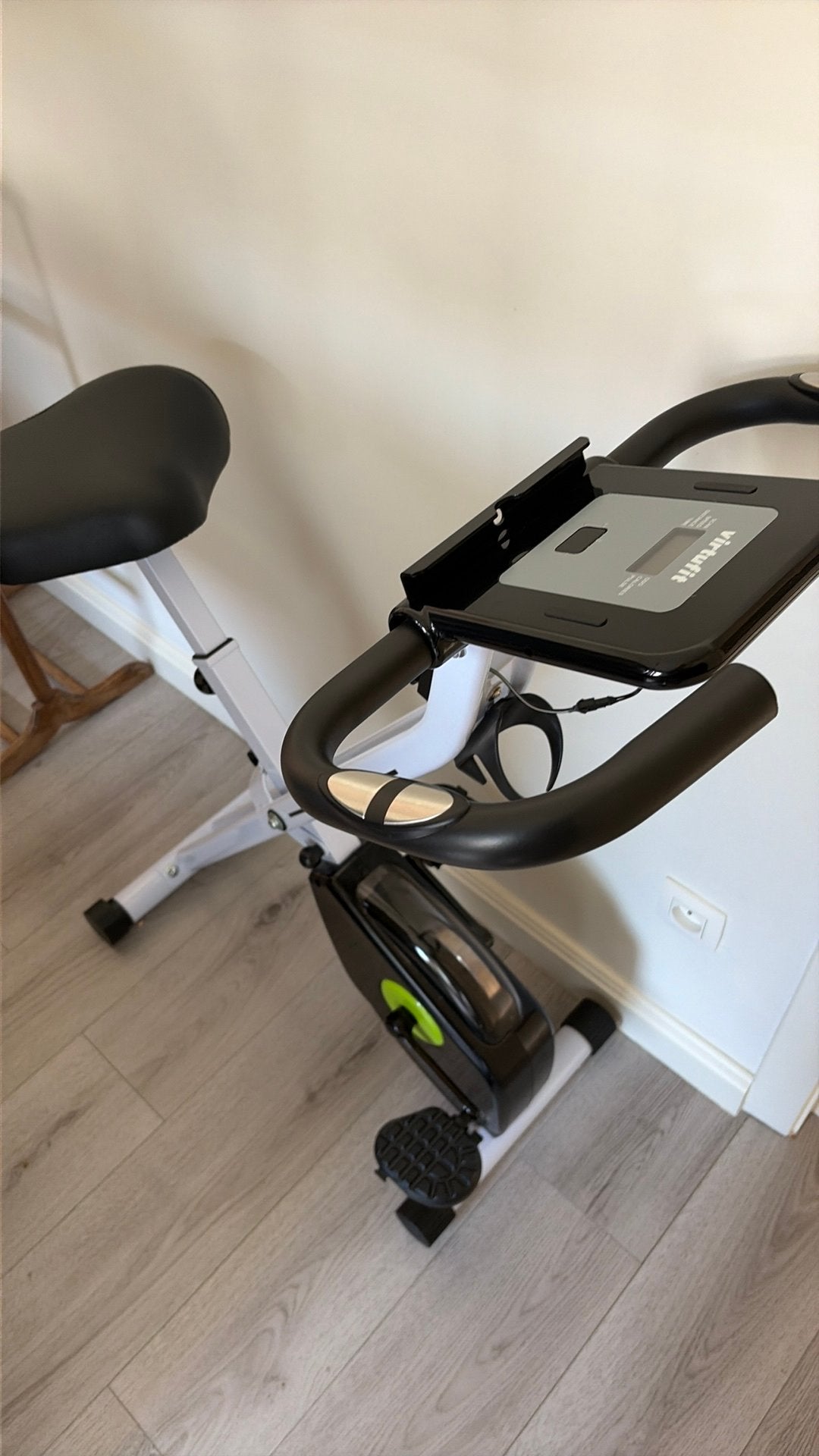 Hometrainer - VirtuFit iConsole Opvouwbare Home trainer, Sport en Fitness, Ophalen, Zo goed als nieuw