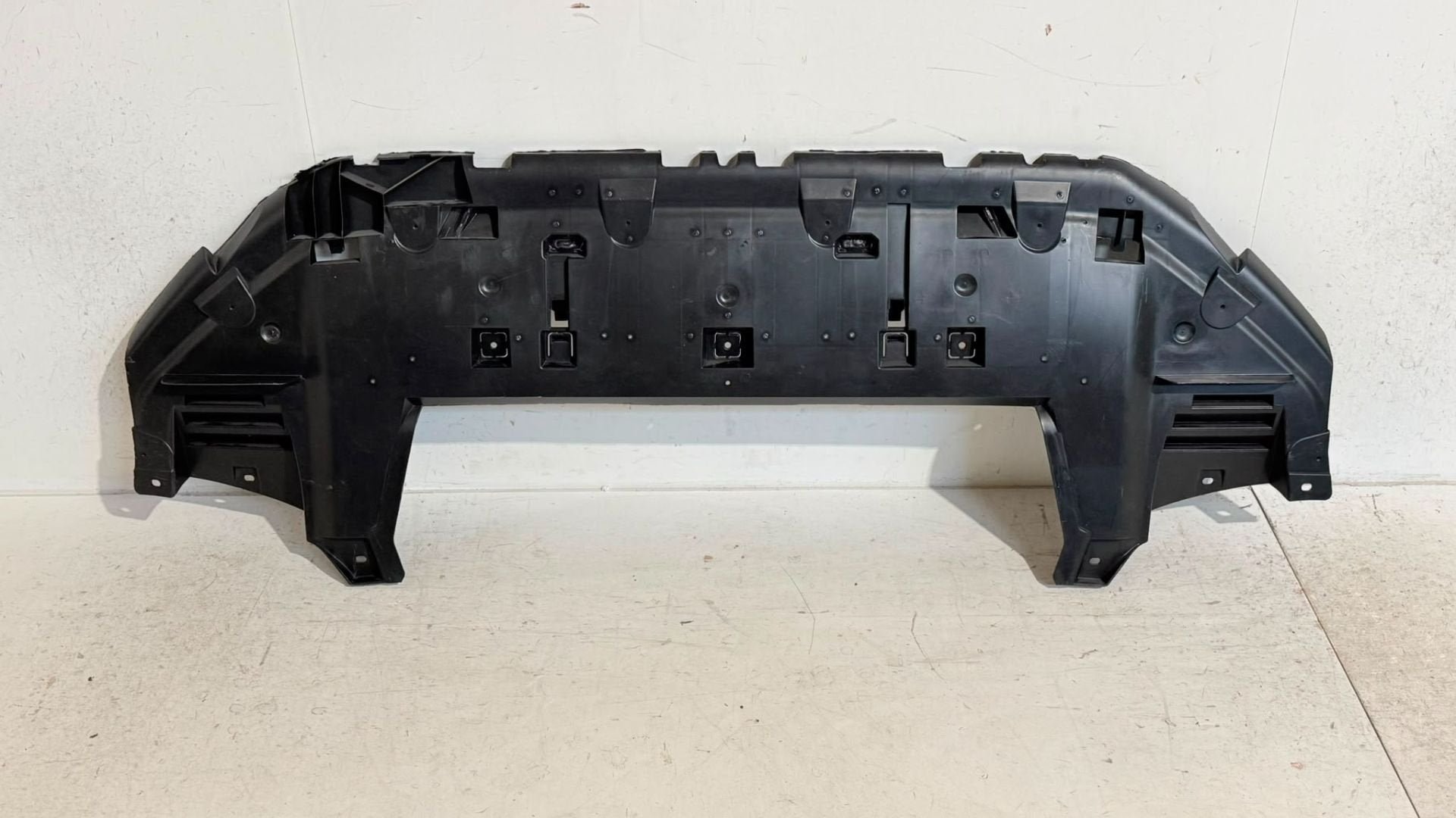 Panneau de plancher Peugeot Expert pour 9808501880, Taurusavenue 1
2132 LS  Hoofddorp, NL, Contact.group@renault.com, Stellantis N.V.