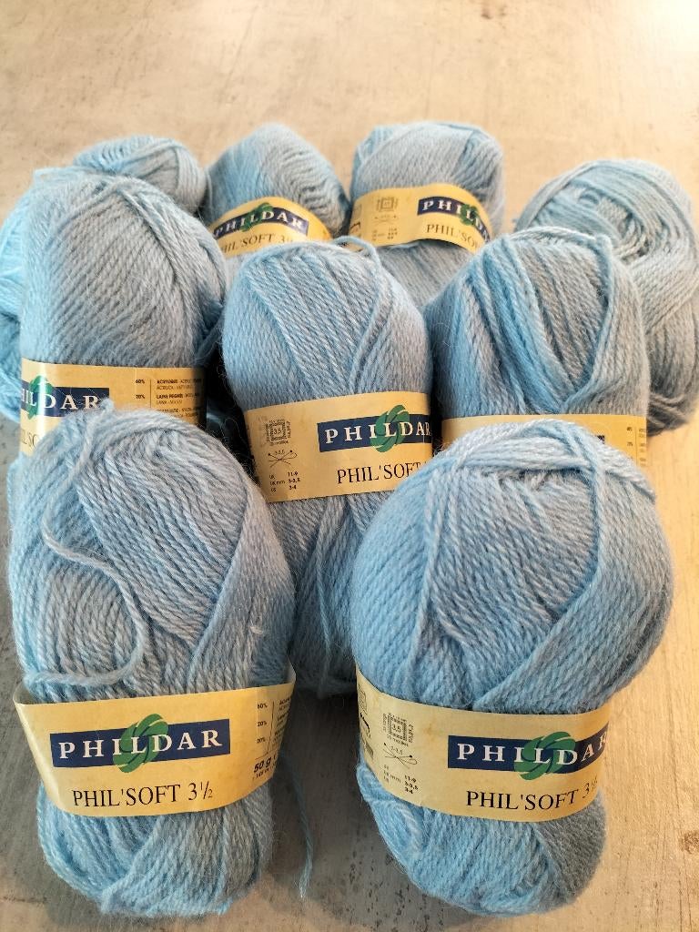 Pelote de laine Phildar phil soft (435 gr bleu ciel) C2., Hobby & Loisirs créatifs, Tricot & Crochet, Enlèvement ou Envoi