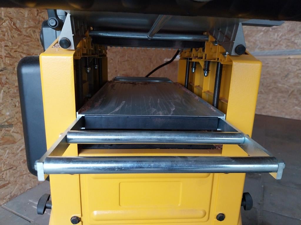 Schaafmachine dewalt, Ophalen