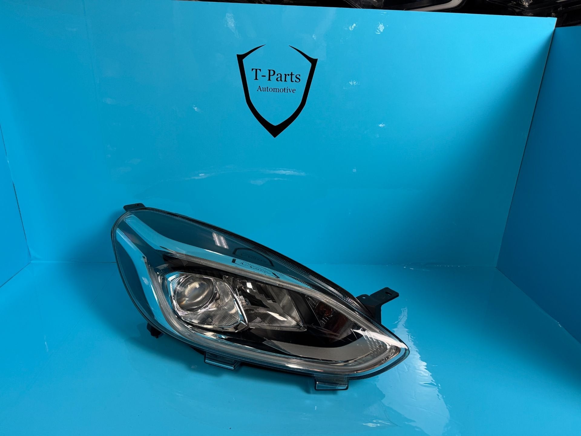 ford fiesta mk8 koplamp rechts H1BB13N029CE, Gebruikt, Info@ford.com, Ford, Ford Motor Company