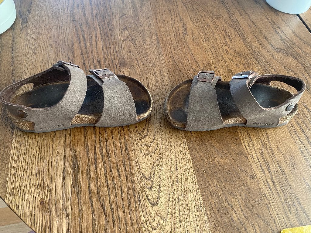 Birkenstock enfant taille 30/31 en bon état €15, Garçon ou Fille, Autres types, Enlèvement, Utilisé