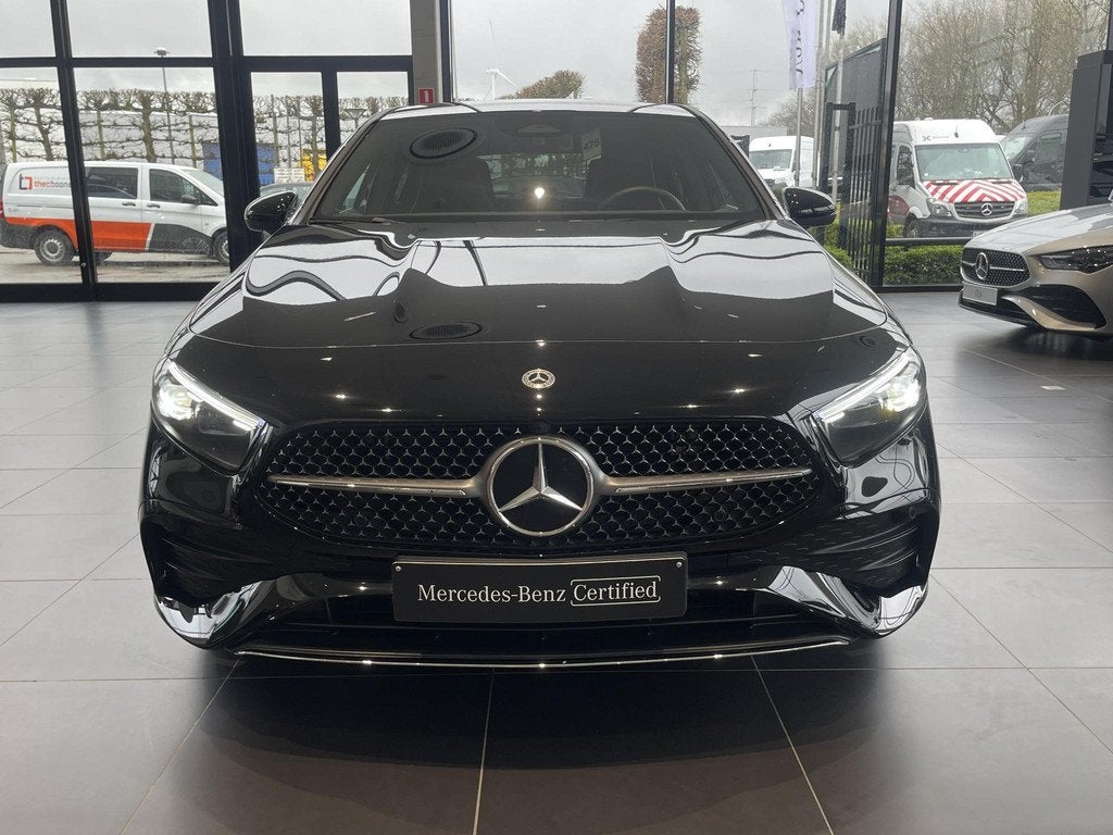 Mercedes-Benz A-Klasse 250 e AMG Line + LEDER + BURMESTER +, Auto's, Stof, Gebruikt, Euro 6, 4 cilinders