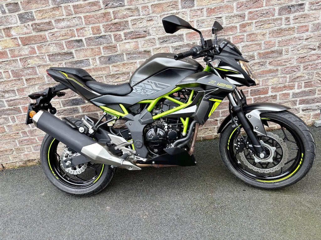 Kawasaki z125 de 2025 avec 1300 km, Occasion, Particulier, 125 cc, 11 kW of minder