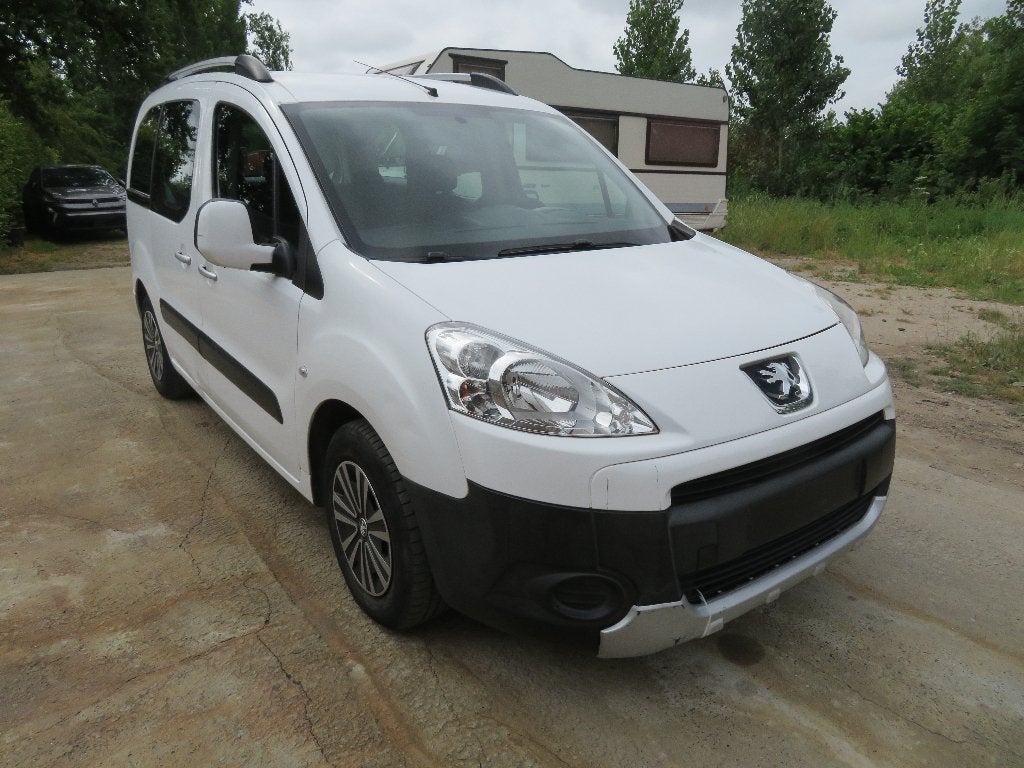 Peugeot Partner 1.6 benzine - 80.350km - 2011 - €5, Auto's, Euro 5, Stof, 4 cilinders, 72 kW