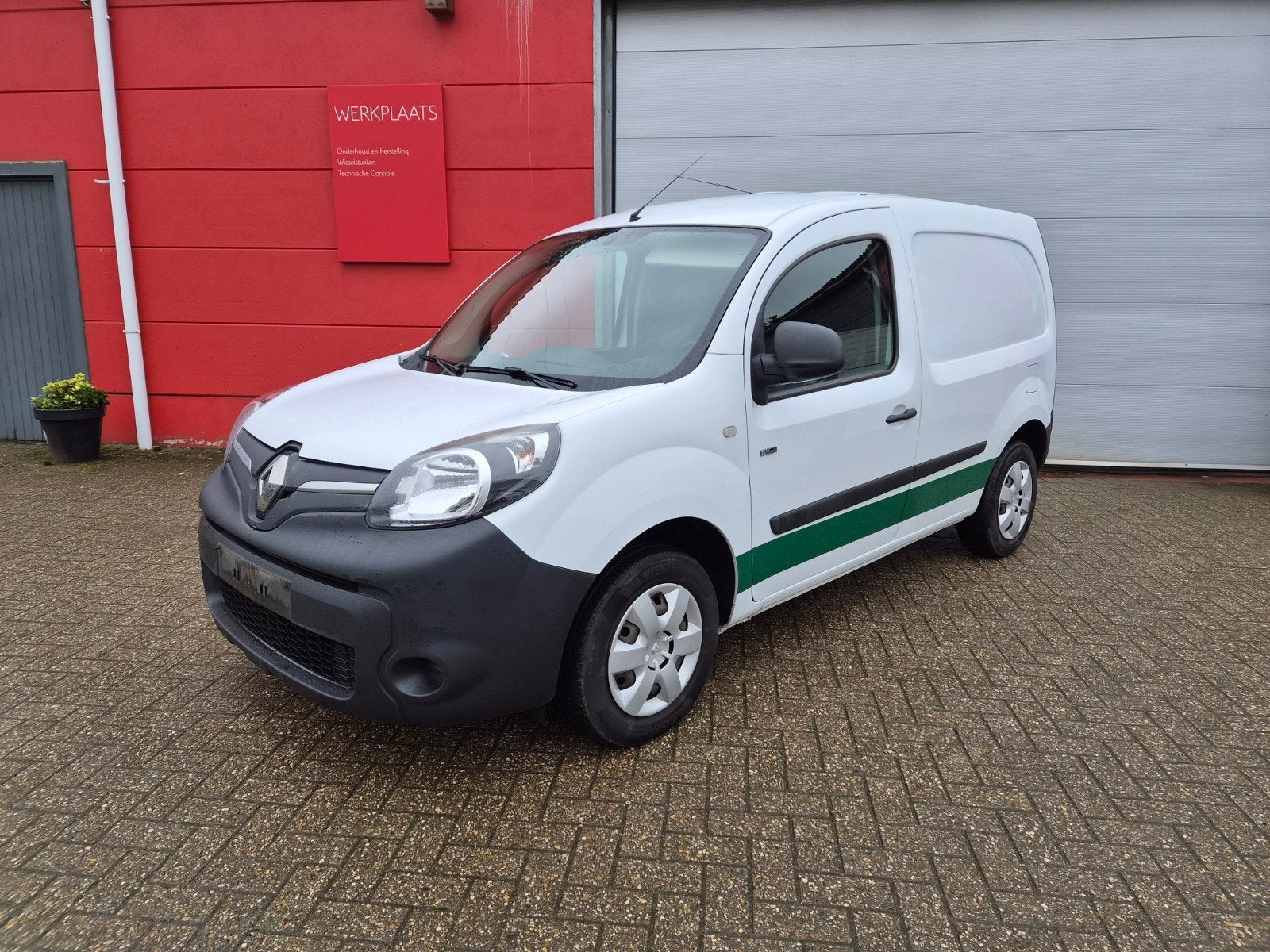 Renault Kangoo electrisch - 154.000km - Navi/bleutooth, Autos, Volant multifonction, Achat, https://public.car-pass.be/vhr/5ce62752-ba70-4e99-9e9c-5000f7ea12c3