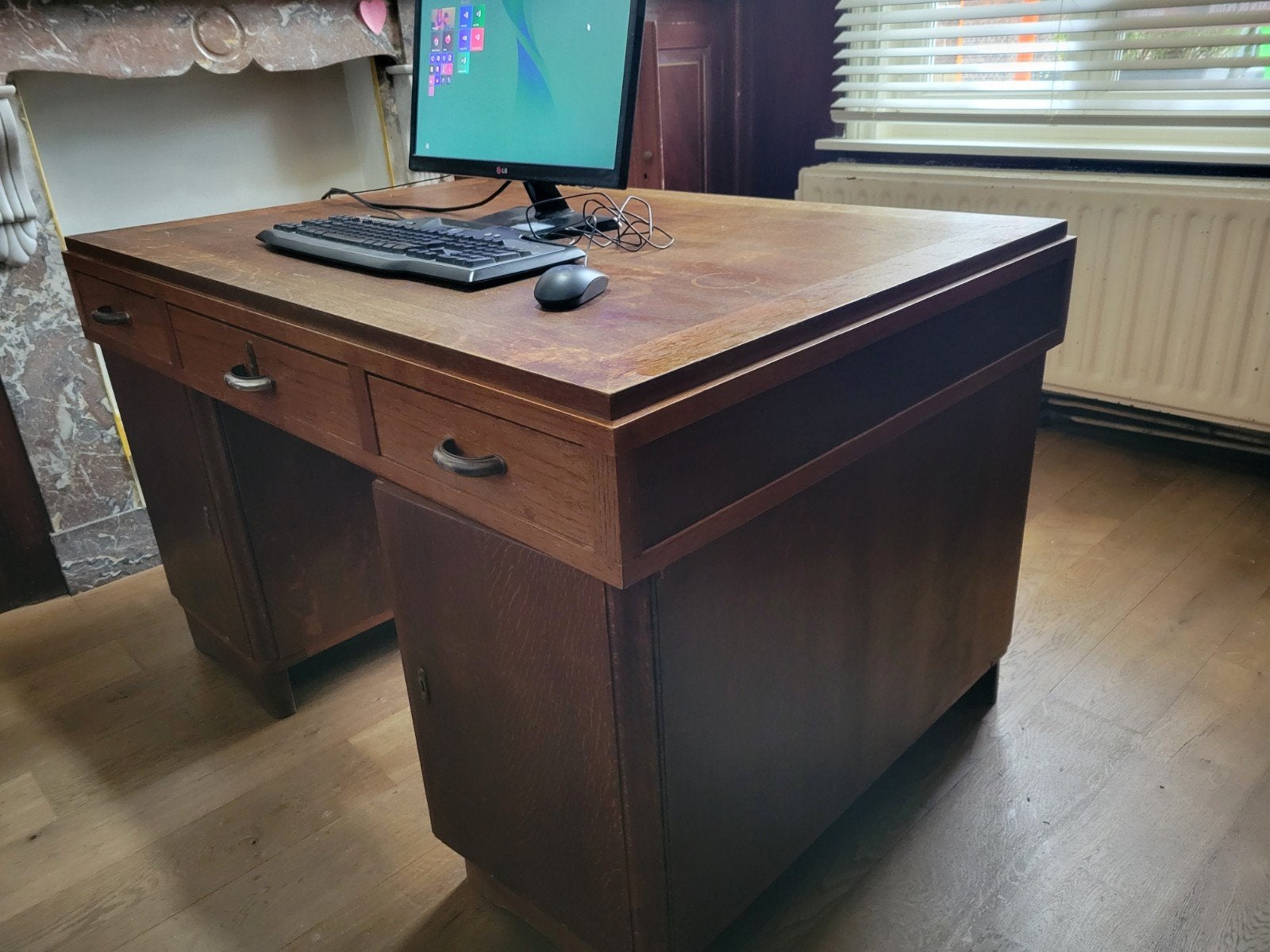 Oude vintage retro bureau, Huis en Inrichting, Bureaus, Vintage, Ophalen