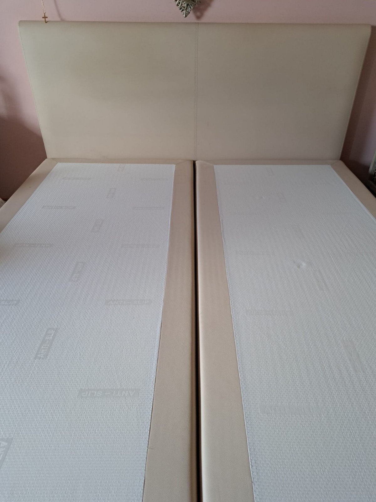 boxspring, Ophalen, Wit, Zo goed als nieuw, 180 cm