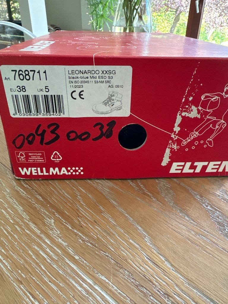 Veiligheidsschoenen dames nog nieuw, Doe-het-zelf en Bouw, Veiligheidskleding, Ophalen, Nieuw