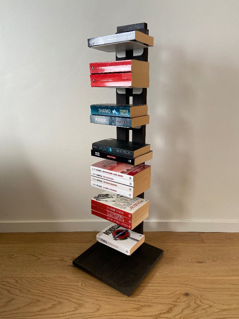 Bibliothèque verticale en hêtre massif teinté noir, 25 à 50 cm, Autres essences de bois, Enlèvement, Utilisé