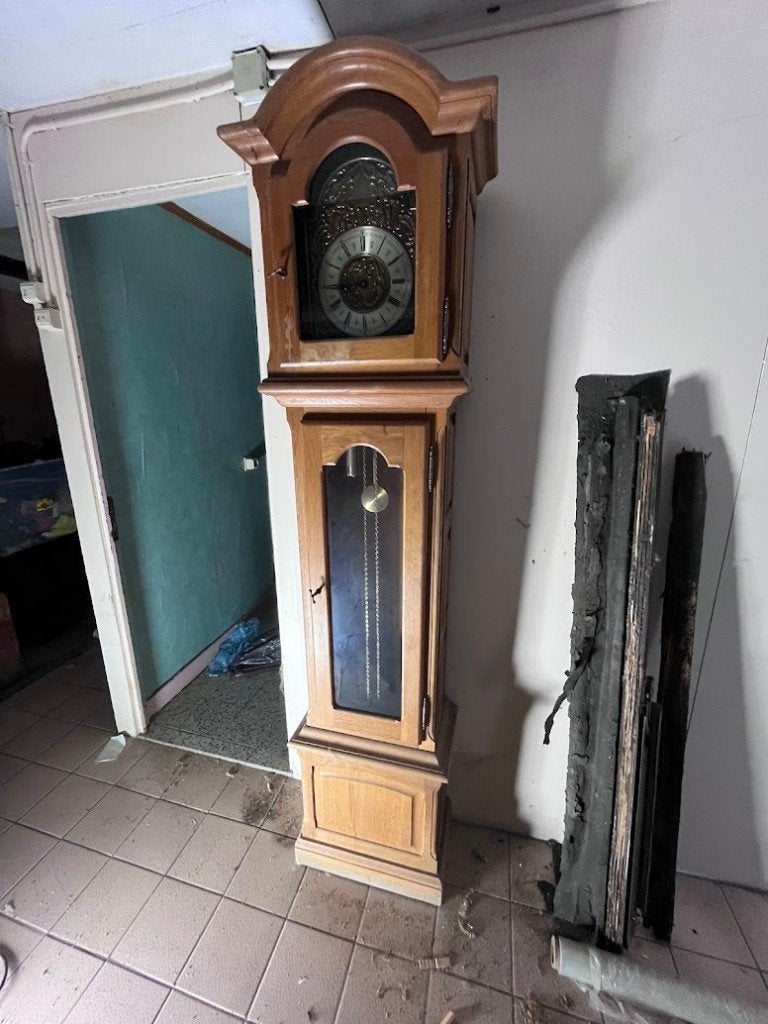 vieille horloge, Antiquités & Art, Enlèvement