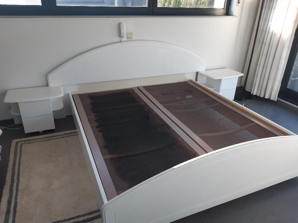 groot bed met vertelbare auping  bedbodems, Ophalen, Wit, Tweepersoons, Tijdloos