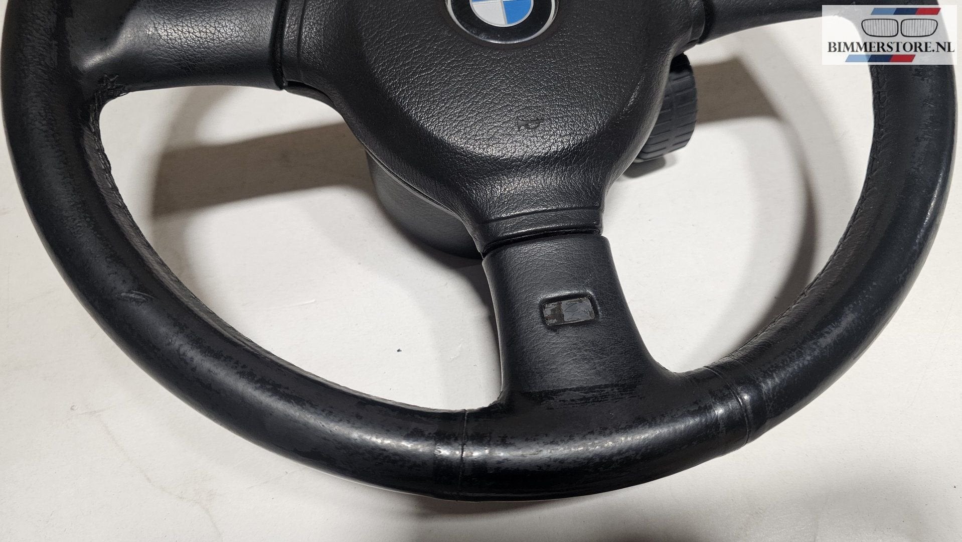 Volant sport M Tech 1 en cuir, 380 mm, BMW Série 3 E30 32331, Autos : Pièces & Accessoires, -, Origine de la pièce connue, Utilisé