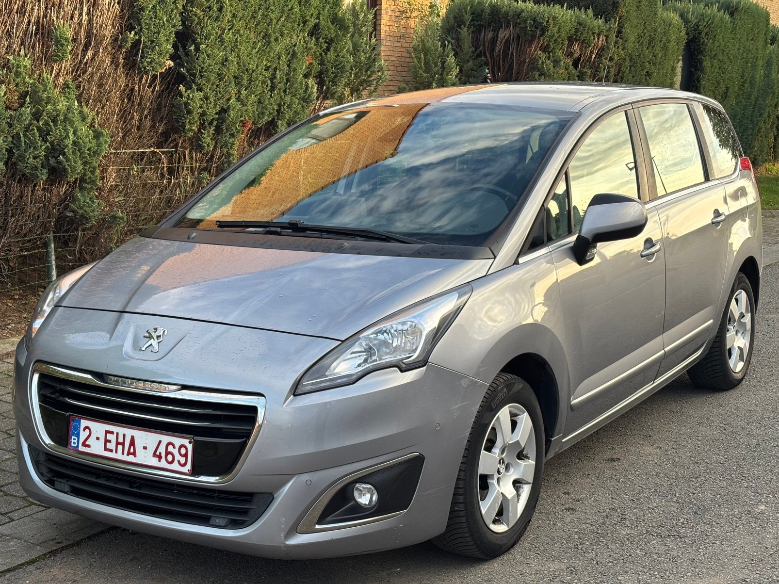 Peugeot 5008 1.6hdi Euro6b 7 places prete immatriculer, Argent ou Gris, Achat, Euro 6, Ordinateur de bord