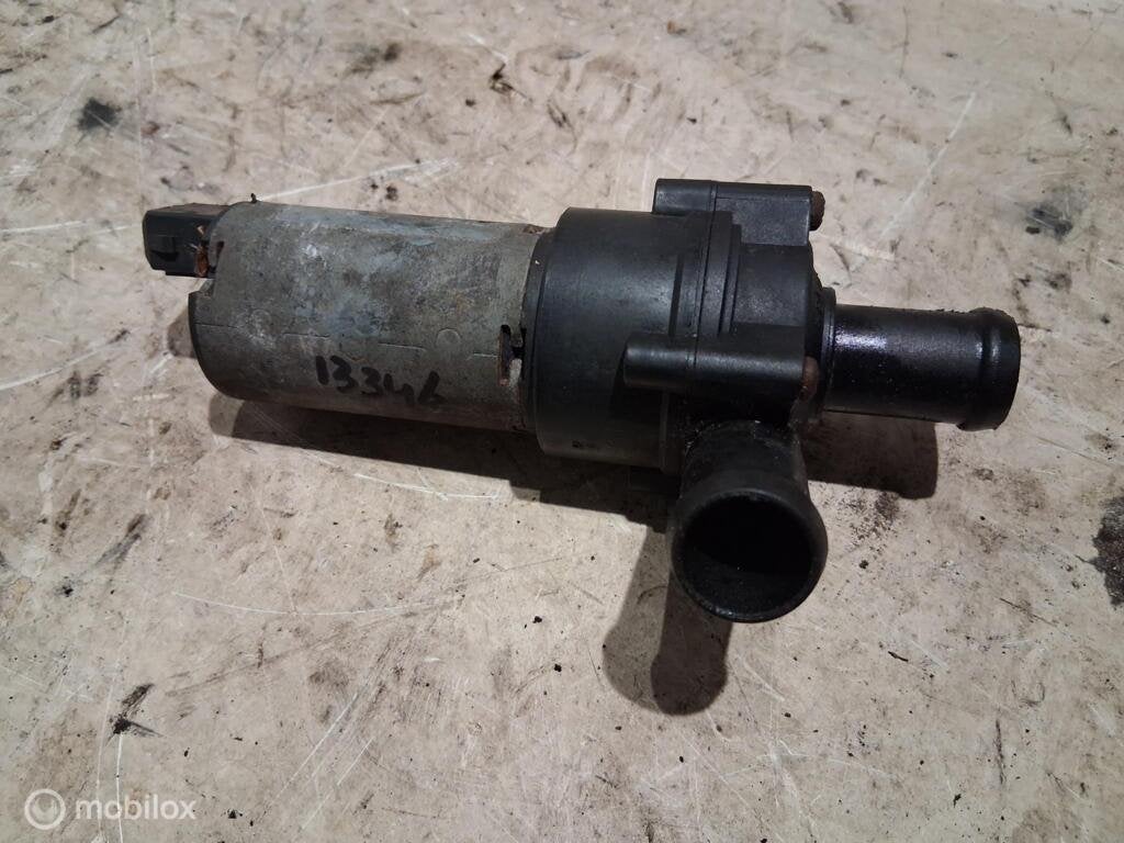 Extra waterpomp Vw Transporter T4 2.5 TDI('90-'03)034965561C, Gebruikt, Volkswagen, Ophalen of Verzenden, Volkswagen