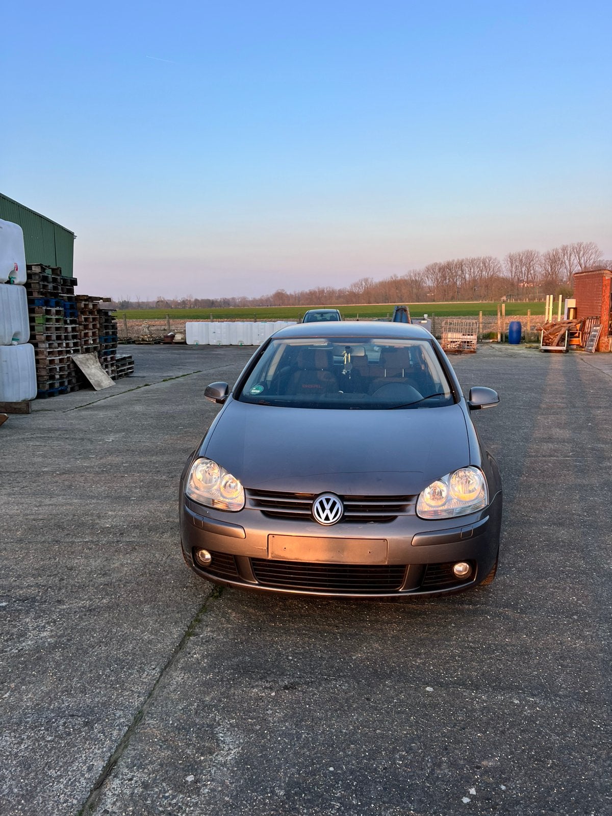 Golf 5 1.6 benzine, Auto's, Volkswagen, Voorwielaandrijving, Stof, Zwart, 4 cilinders
