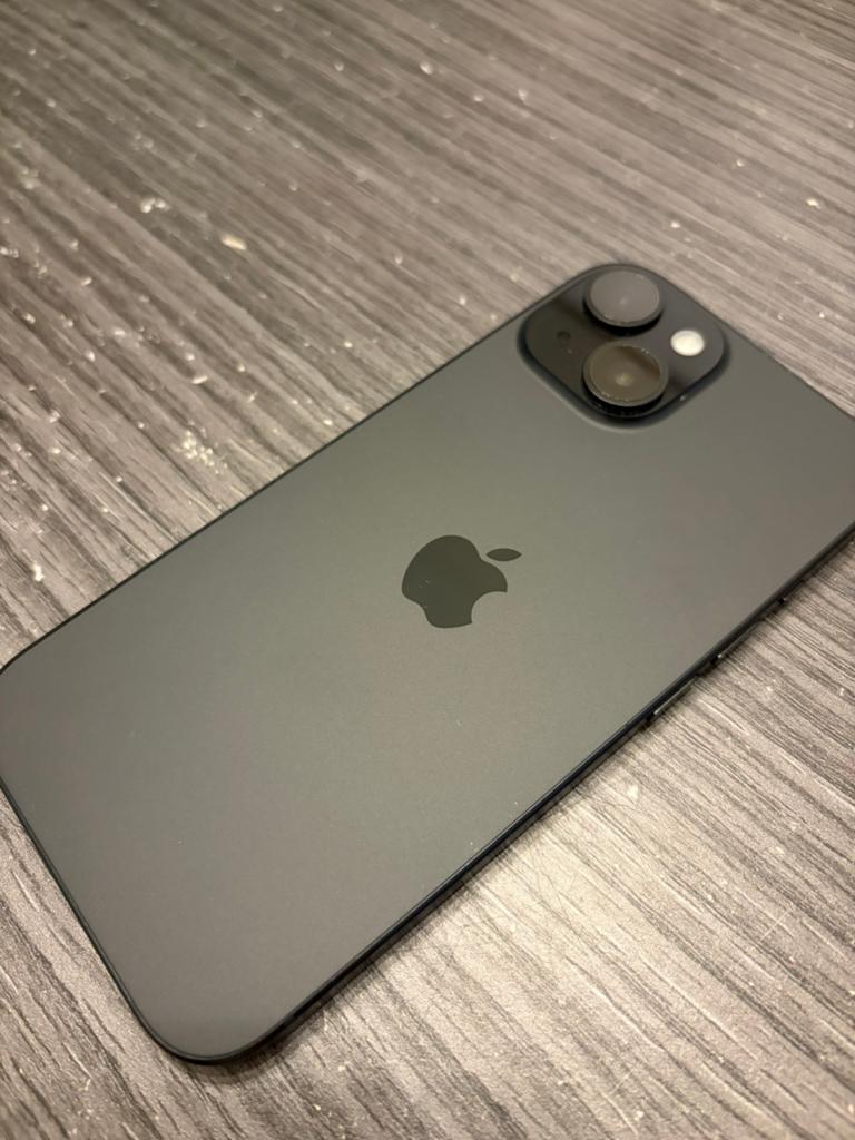 Iphone 15 zwart, 256 GB, Télécoms, Téléphonie mobile | Apple iPhone, 256 GB, IPhone 15, 88 %, Utilisé