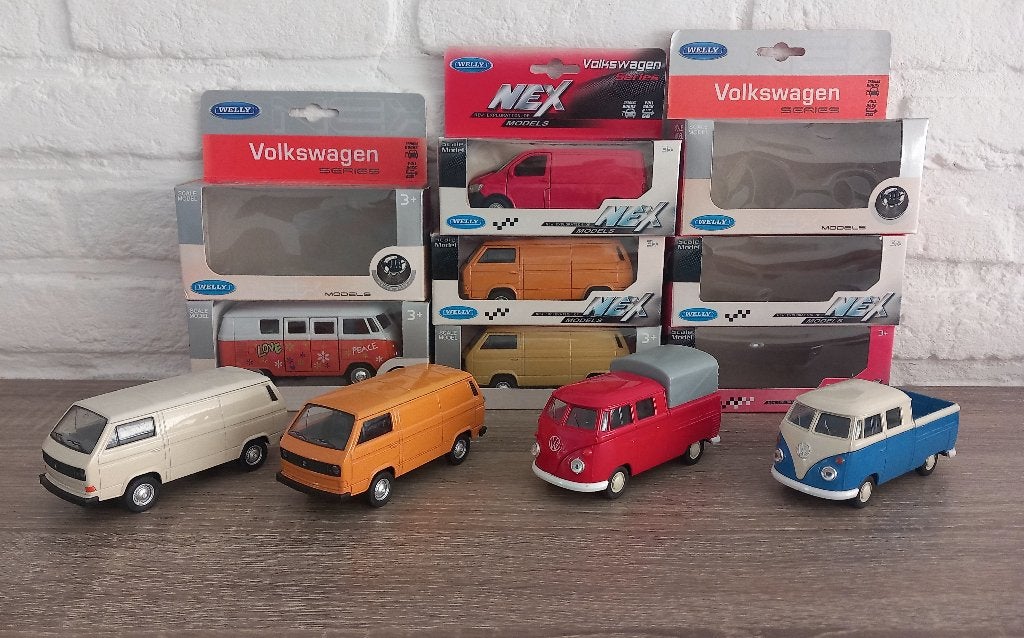 8x Vw schaalmodellen : T3 bussen , T1 (pickup) & T5 , NIEUW, Ophalen, Nieuw, Auto