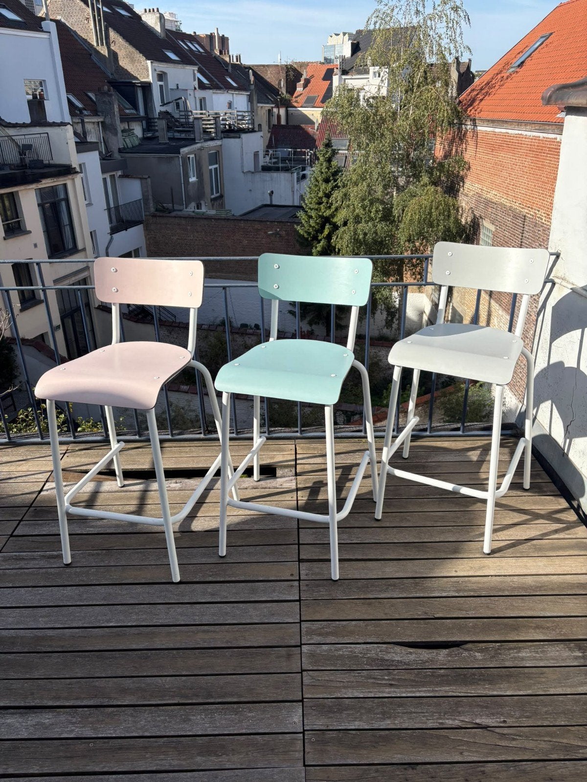 Drie formica barkrukken Les Gambettes H65, Huis en Inrichting, Ophalen, Kunststof, Met voetsteun, 60 tot 90 cm