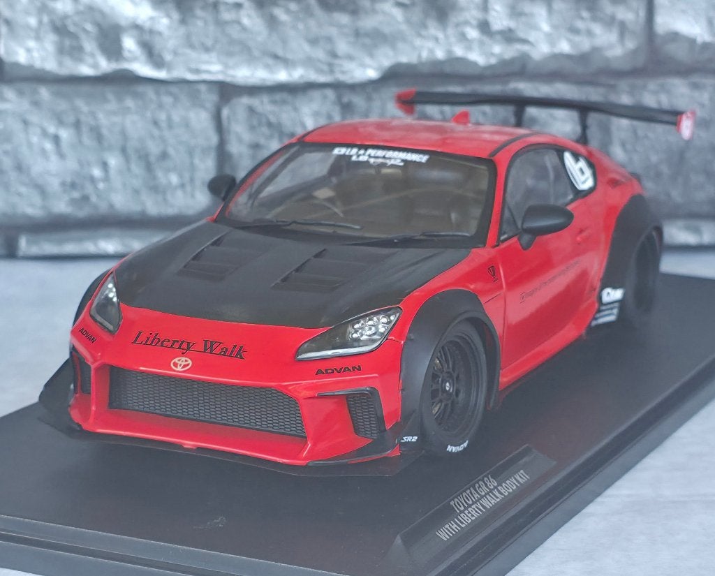 Toyota GR86 LIBERTY WALK BODY KIT 1/18ème, Hobby & Loisirs créatifs, Enlèvement ou Envoi, Solido, Voiture, Solido