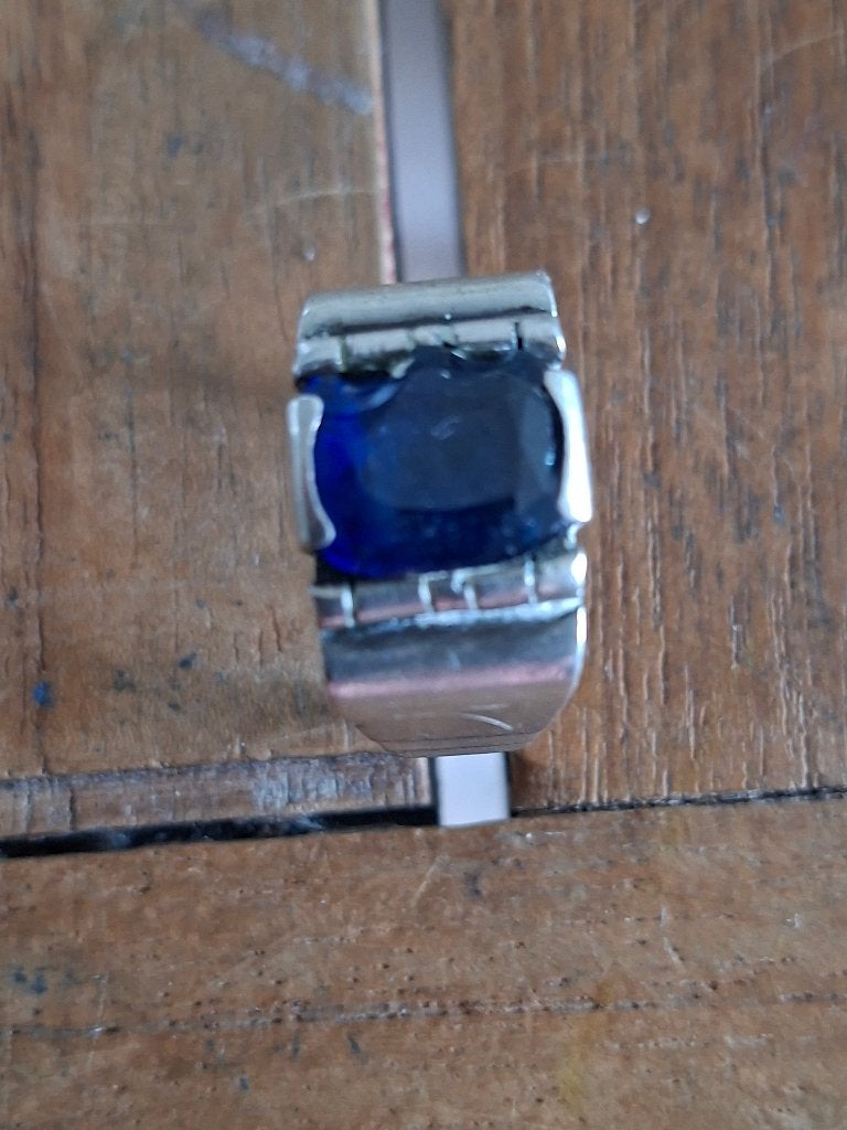 Ziveren ring, Ophalen, 18 tot 19, Gebruikt, Met edelsteen
