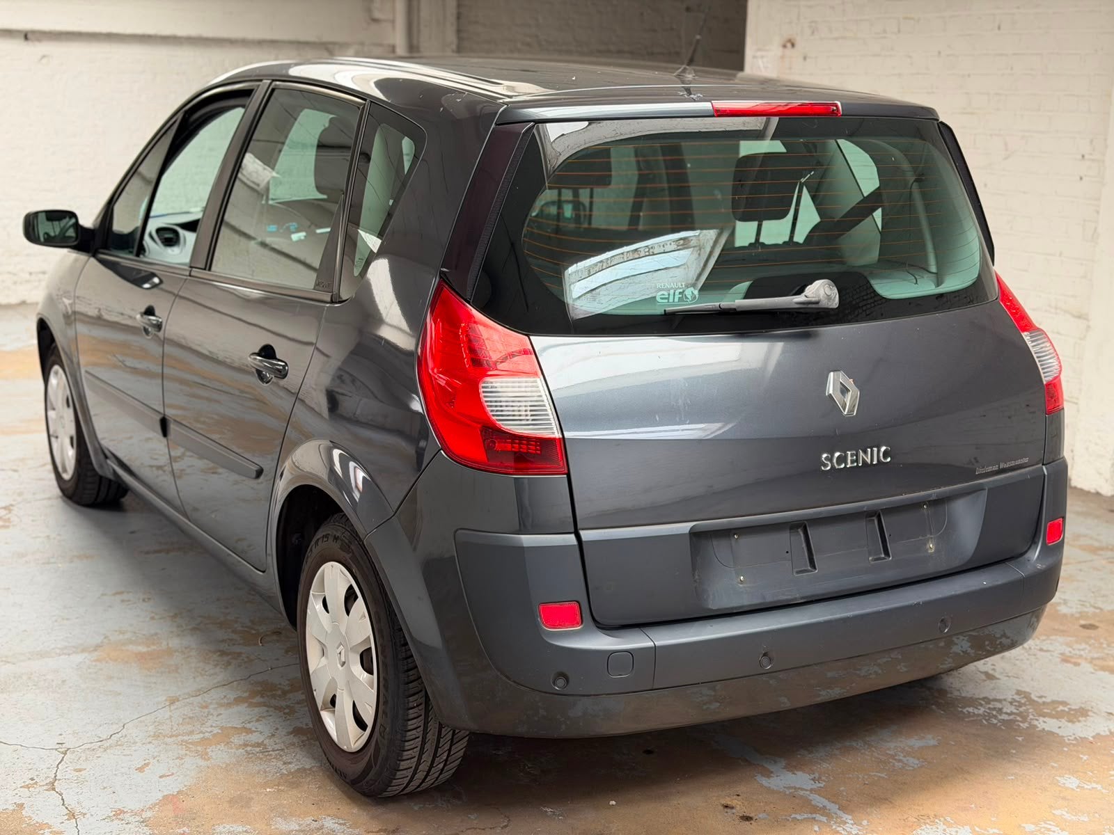 Renault scenic /2008/1.6 benzine /97.000 kms / gekeurd. Voor, Auto's, Renault, Handgeschakeld, Particulier, Zilver of Grijs, Scénic