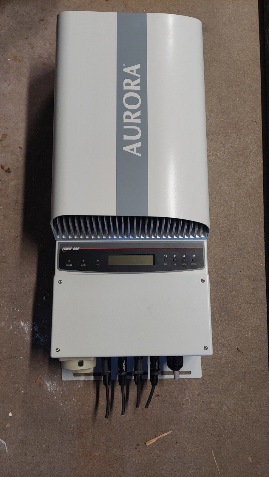 Onduleur photovoltaique Aurora Power One 6 KVa monophasé, Bricolage & Construction, Enlèvement, Utilisé, Système complet, 200 watts-crêtes ou plus