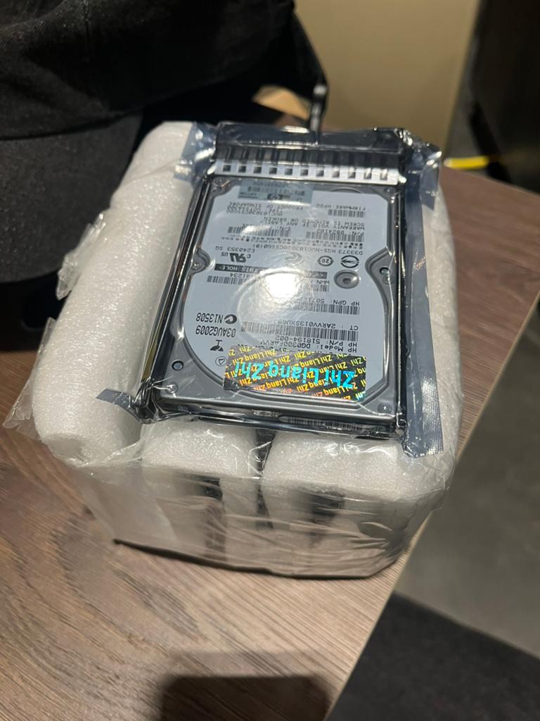 6x HP/Hitachi 300GB SAS Server Hard Drives 10K RPM, Ophalen of Verzenden, Zo goed als nieuw