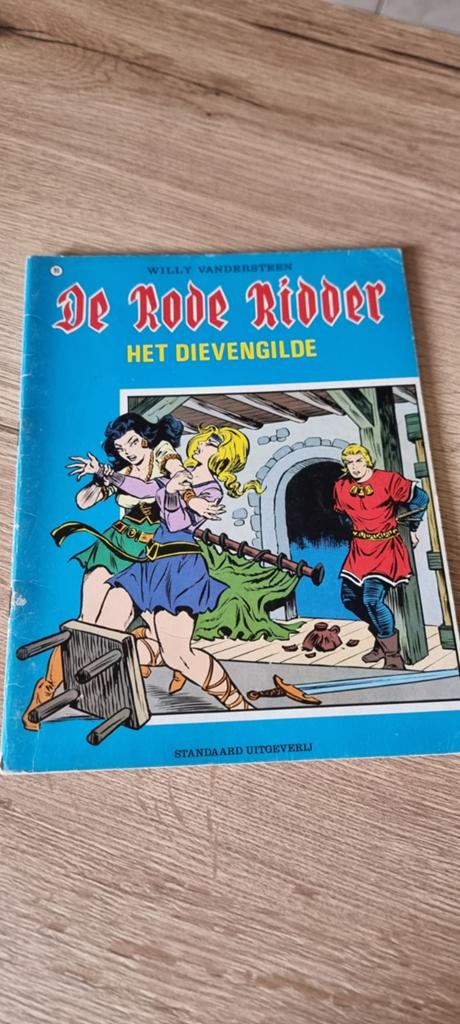 Strip De rode ridder - 90 Het dievengilde, Eén stripboek, Ophalen of Verzenden, Gelezen, Willy Vandersteen